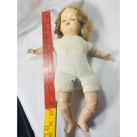 Sleepy Eyes Cloth Body Squeaker With Clothing VINTAGE 14” COLLECTIBLE BABY DOLL - Picture 10 of 12